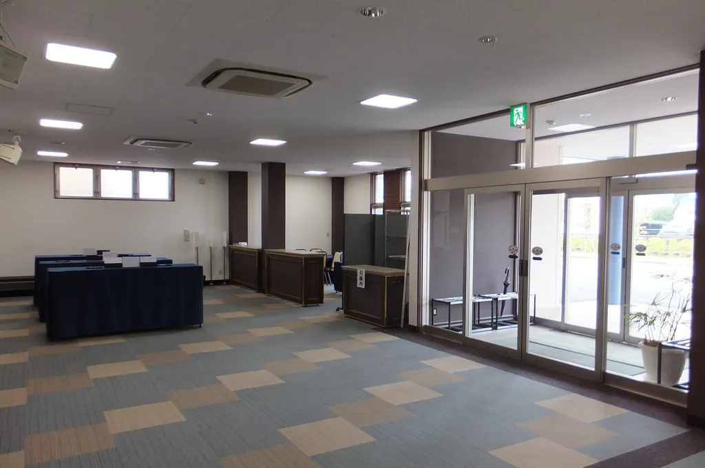 開成会館のロビー
